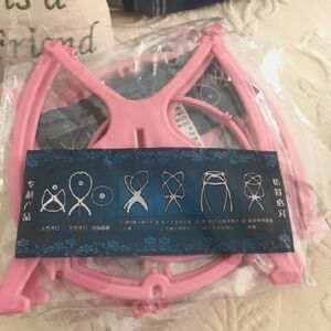 JCL Wig Stands Set of 5. Set of 3 was $6. All 5 for $5